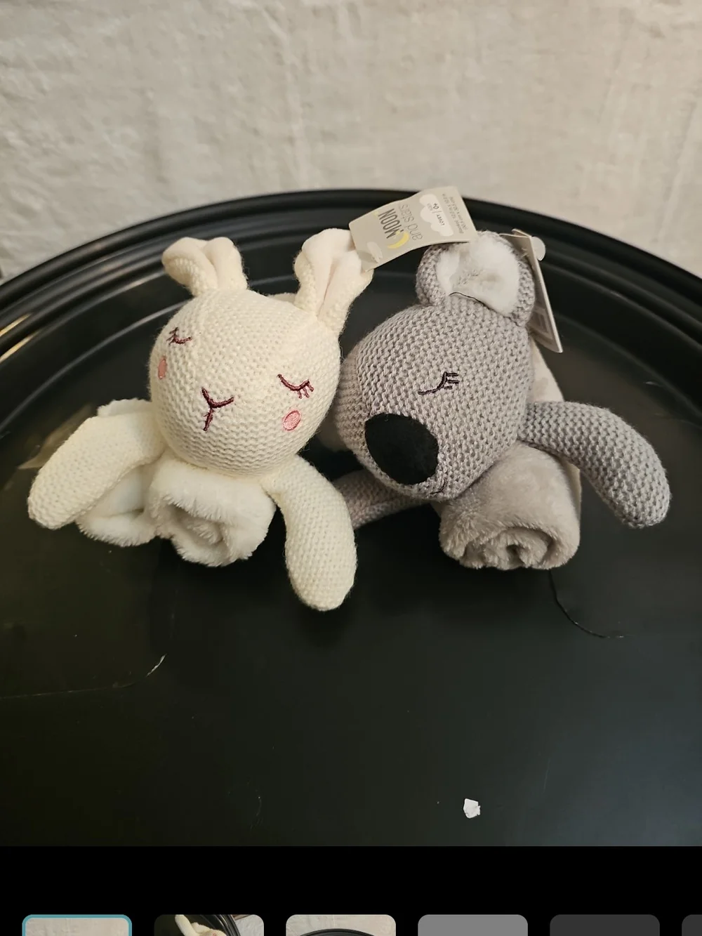 Plush Bib Buddy - Cream & Light Gray